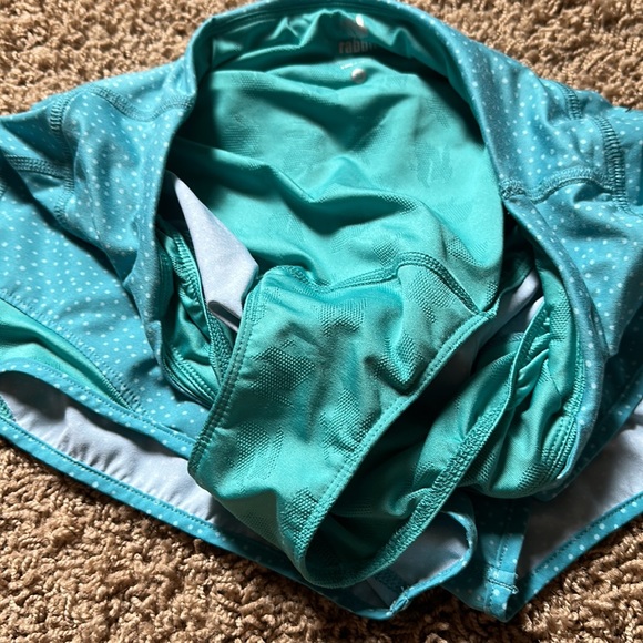 Rabbit Running Catch Me if You Can Relax 2.5” shorts - Picture 5 of 8